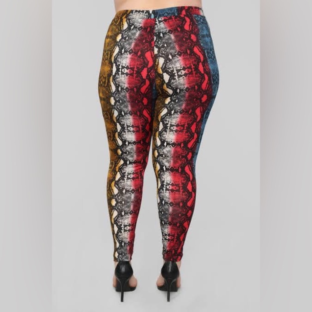 Fashion Nova Multicolor Snake Print Leggings - Picture 3 of 4
